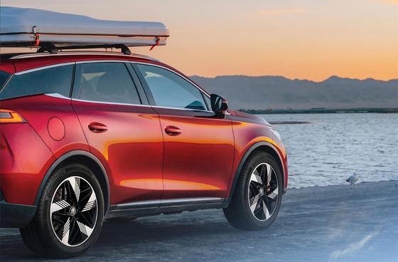 BYD's Large Super Hybrid City SUV, Tang Dmi, Comes for Disruption