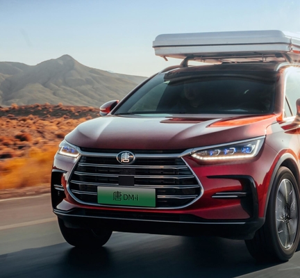 BYD's Large Super Hybrid City SUV, Tang Dmi, Comes for Disruption