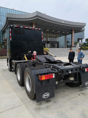 Hot selling 282 kilowatt hours of electricity, BYD 6x4 pure electric tractor dedicated to the dock