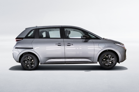 China made 418KM side sliding door BYD D1 pure electric sedan shared car
